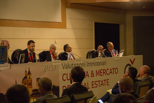 Valutazioni Immobiliari CULTURA & MERCATO DEL REAL ESTATE